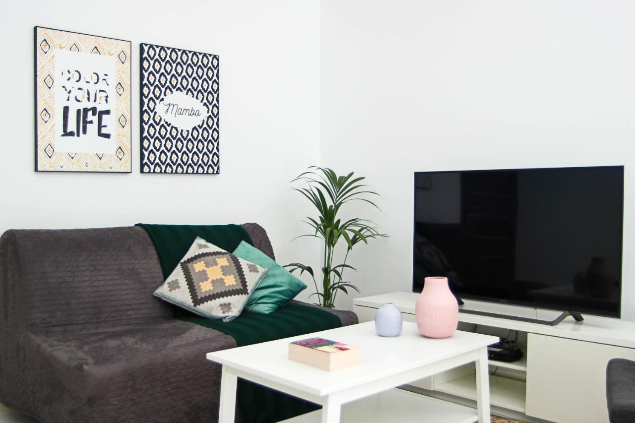 Phaedrus Living: Seaside Luxury Flat Natalia House 102