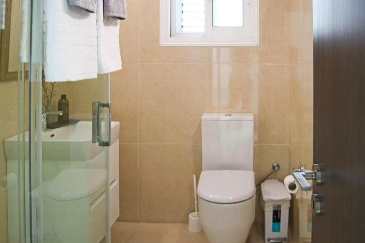 Phaedrus Living: Seaside Luxury Flat Natalia House 102 *