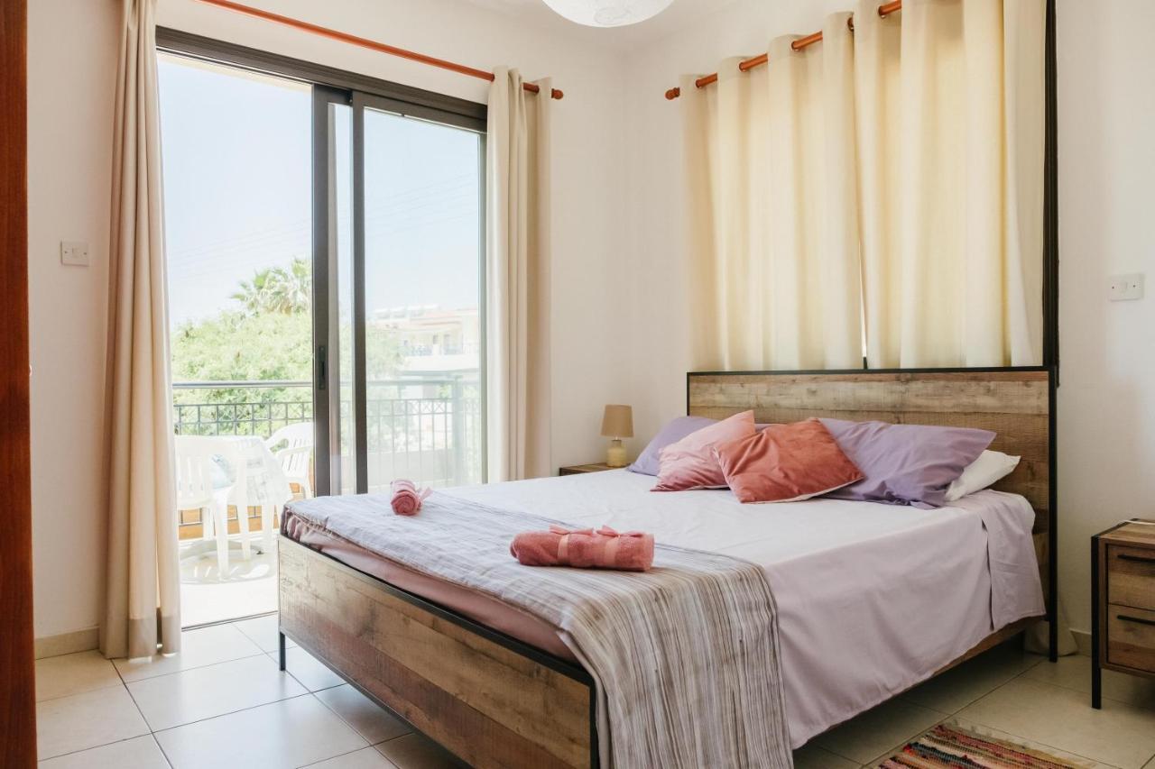 Faros Village 1 Bedroom Flat Near The Seafront In Apartment Paphos