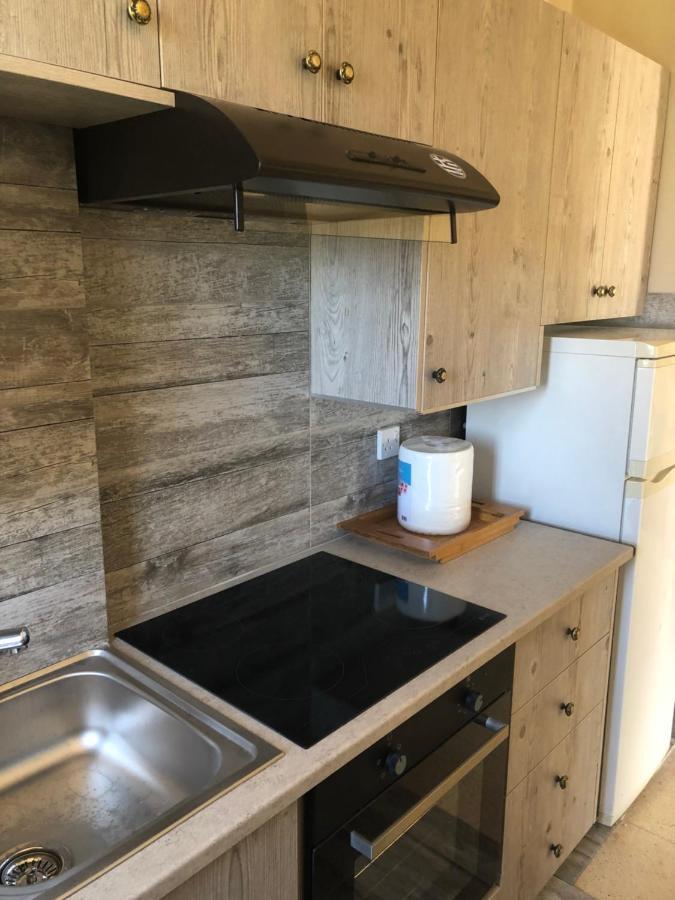 Athina 8 Court Apartamento Paphos