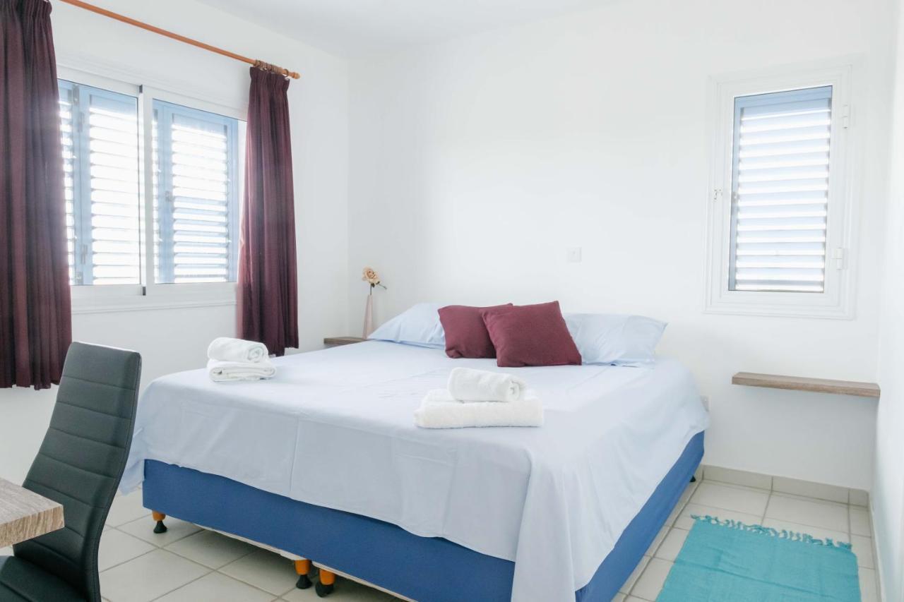 Hermes Gardens 2 Bedroom Sea View Flat In Apartamento Paphos