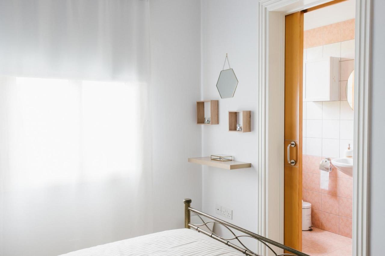 Aphrodite Gardens No.9 Luxury Apt Apartment Paphos