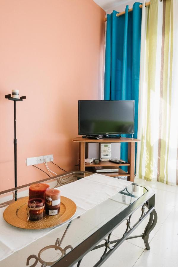 Regina Gardens 2 Bedroom Sea View Flat In Apartment Paphos