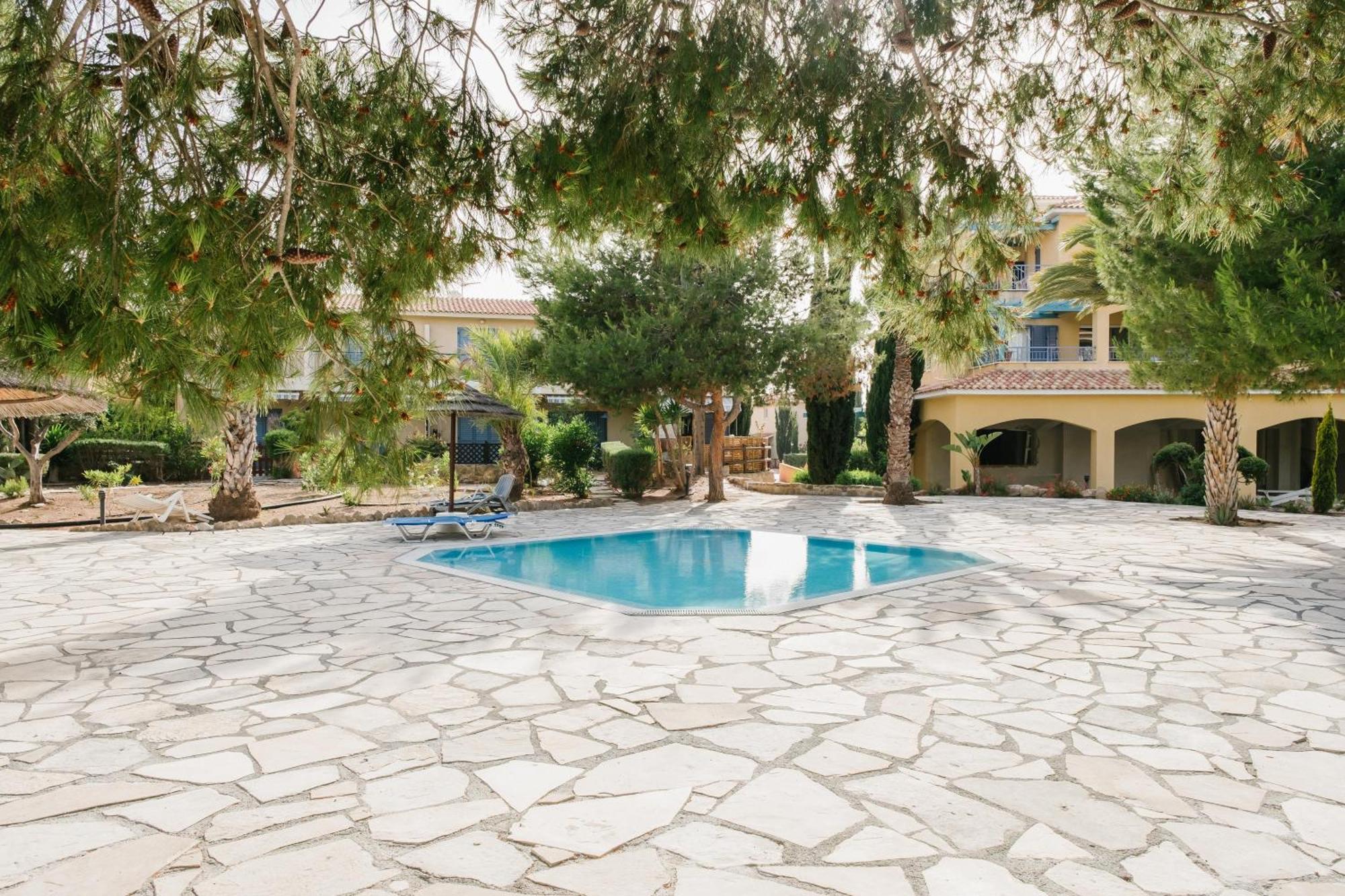Regina Gardens 2 Bedroom Sea View Flat In * Paphos