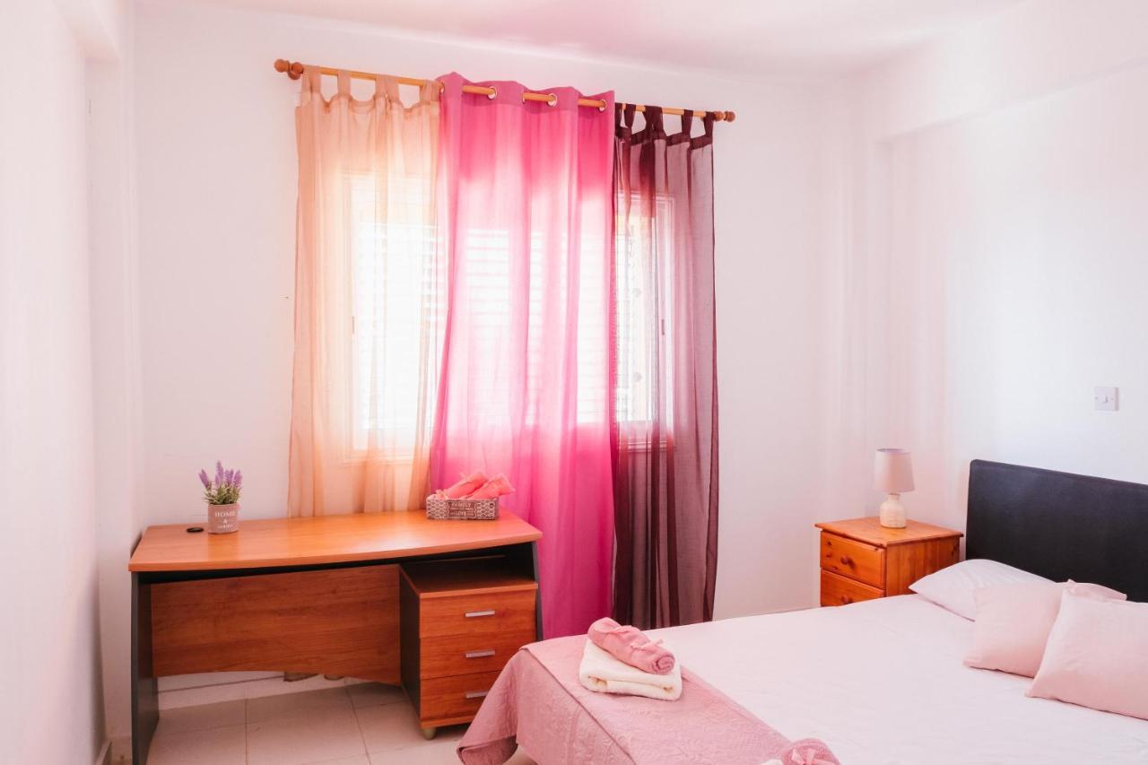 Regina Gardens 2 Bedroom Sea View Flat In