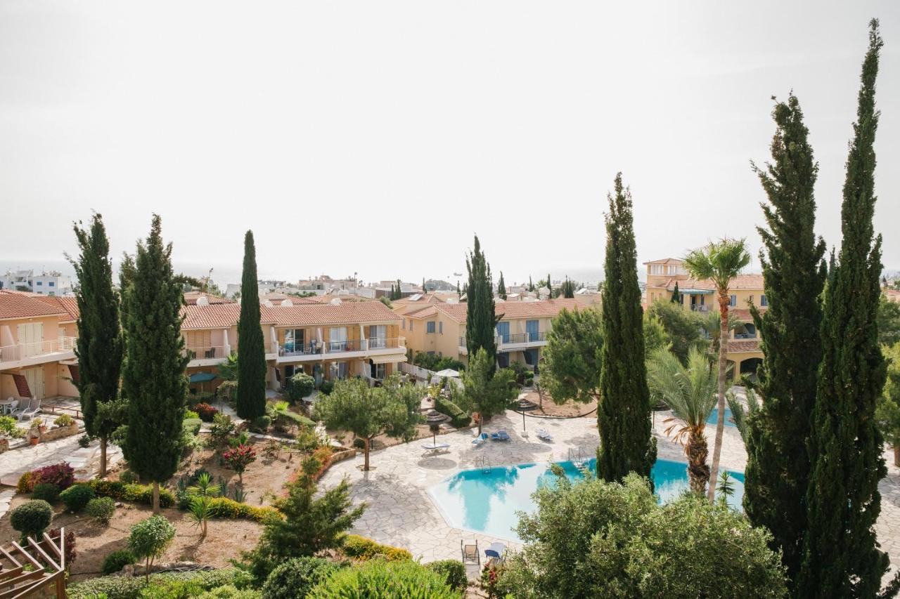 Regina Gardens 2 Bedroom Sea View Flat In Apartment