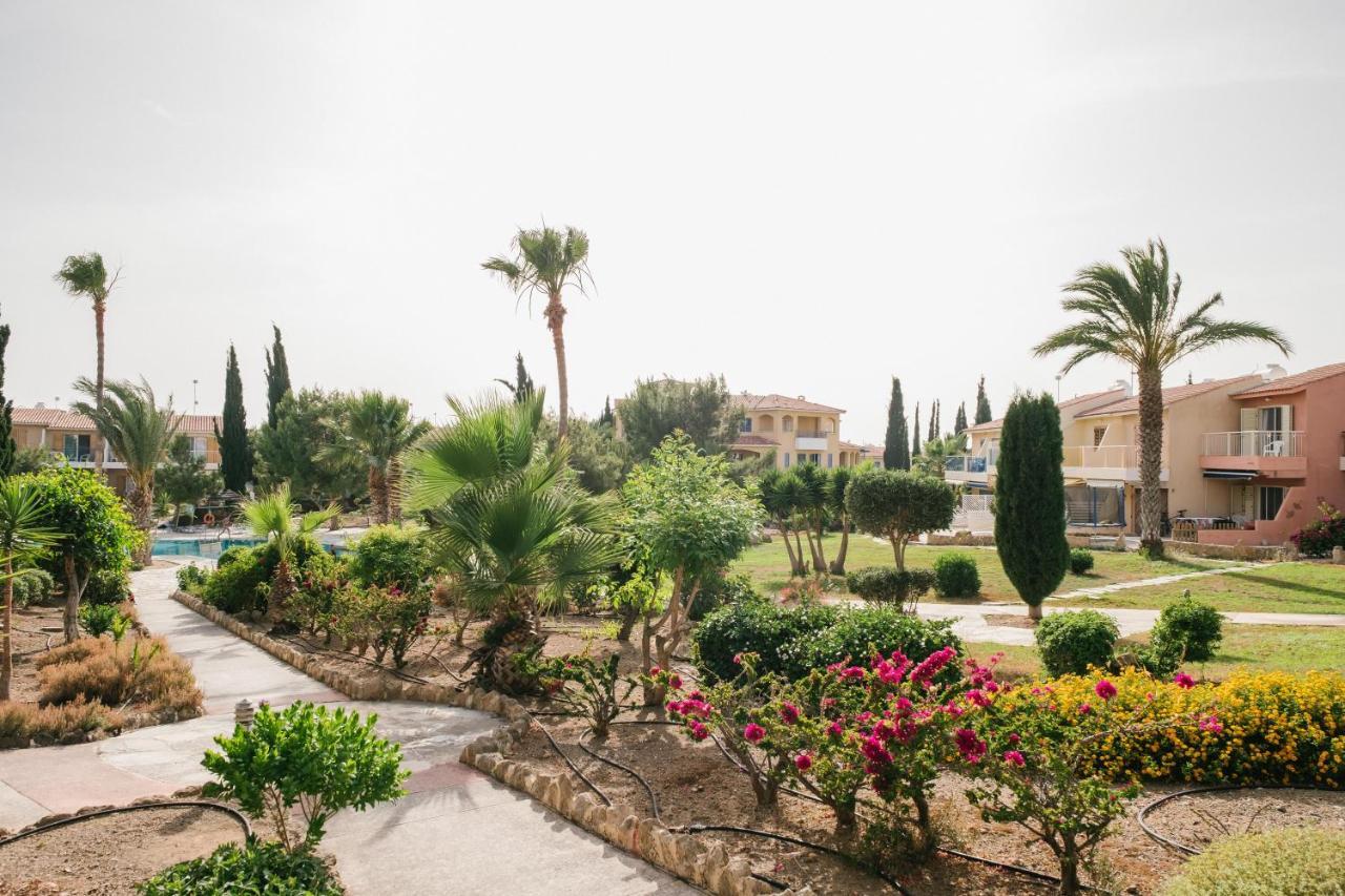Regina Gardens 2 Bedroom Sea View Flat In Apartment