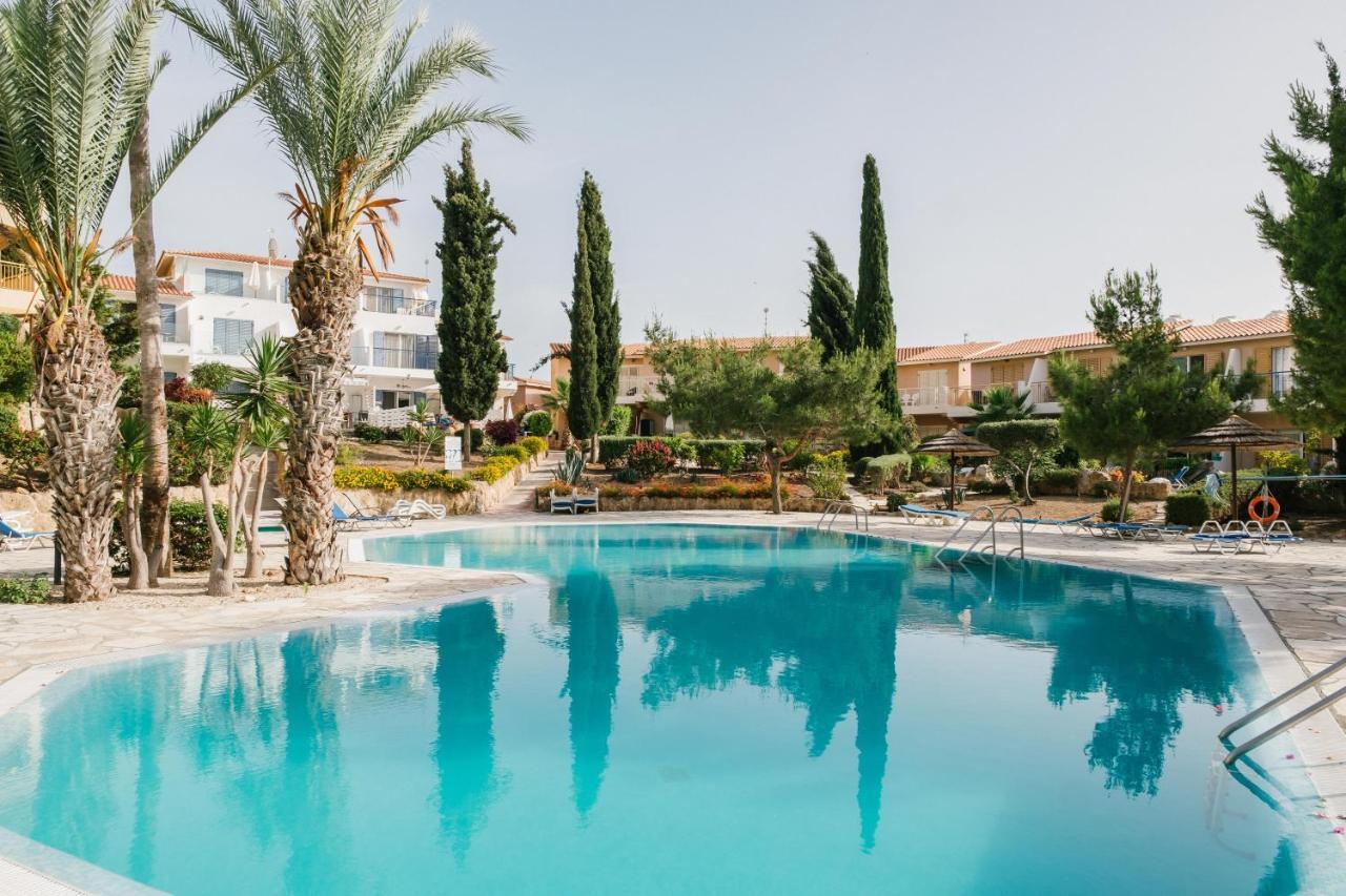 Regina Gardens 2 Bedroom Sea View Flat In * Paphos