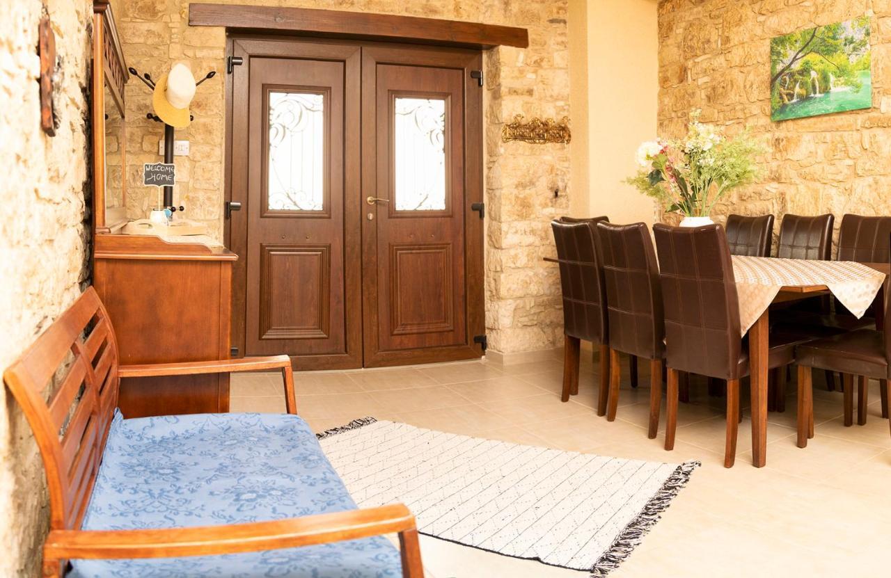 Salamiou Stone House
