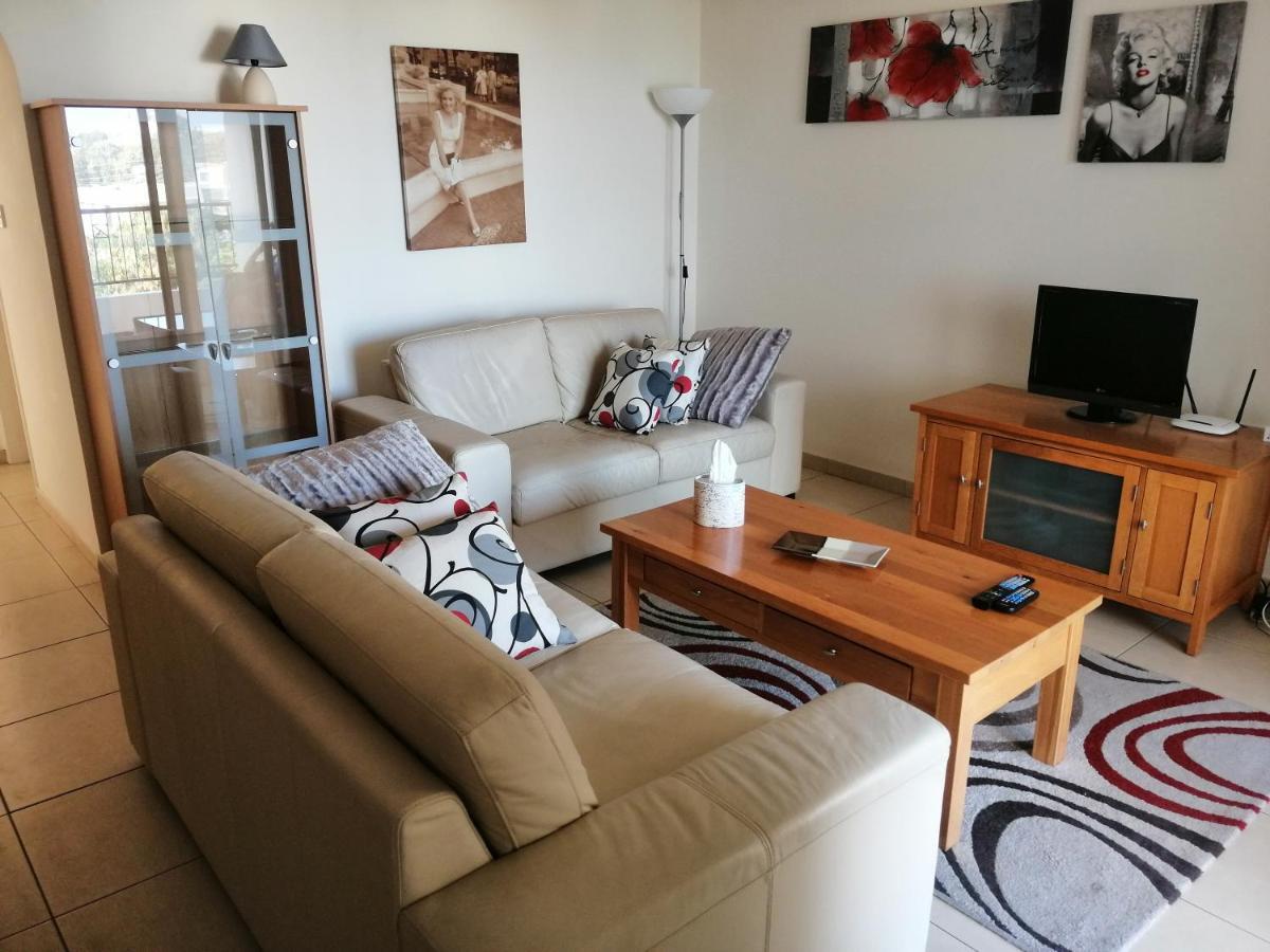 Pervolia Appartments *