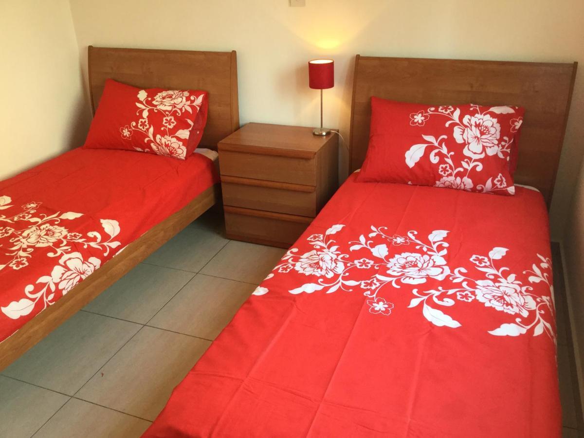 Poolside 2 Bedroom Apt, Riviera, Universal Area Paphos