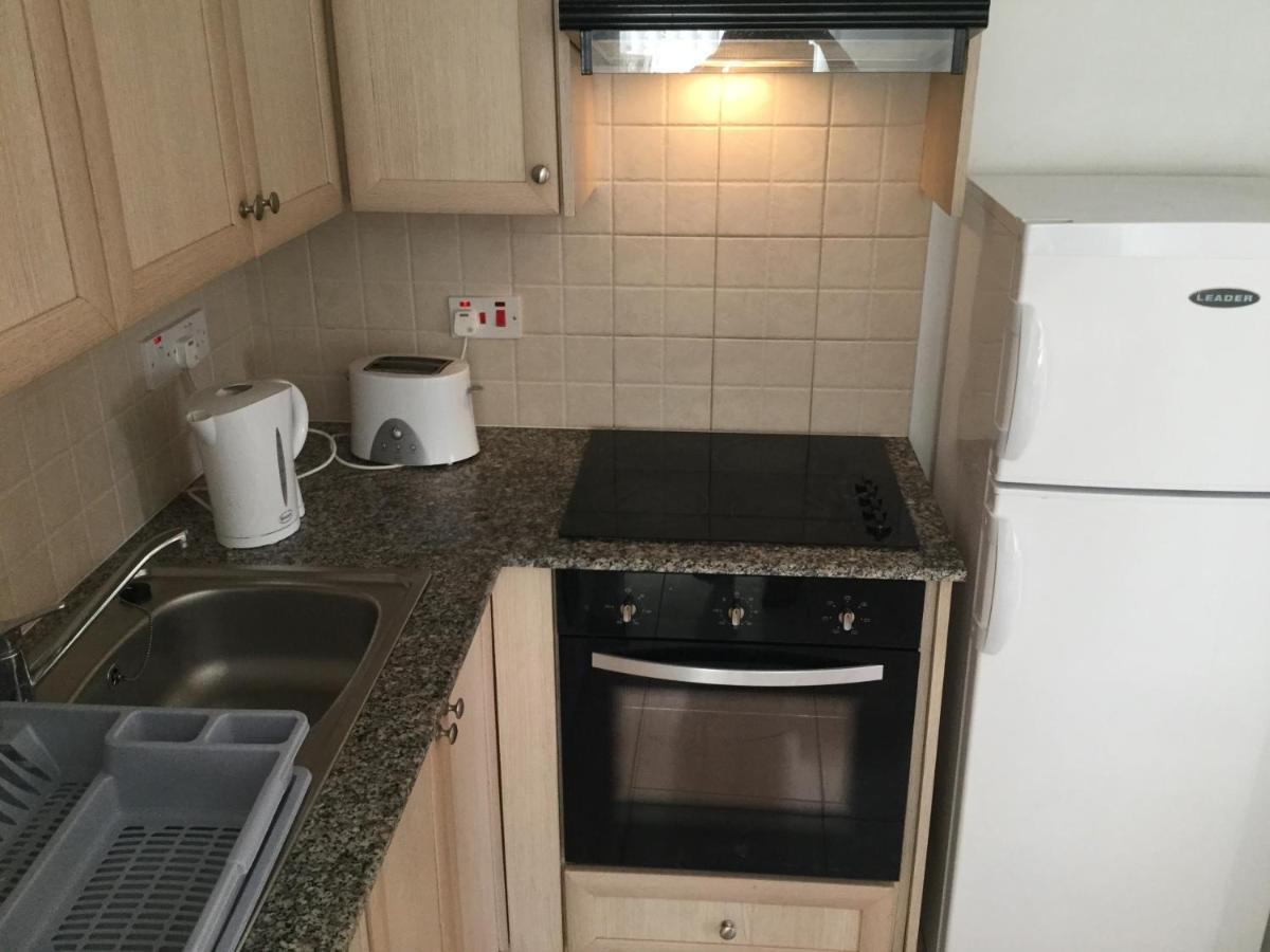 Apartment Poolside 2 Bedroom Apt, Riviera, Universal Area Paphos