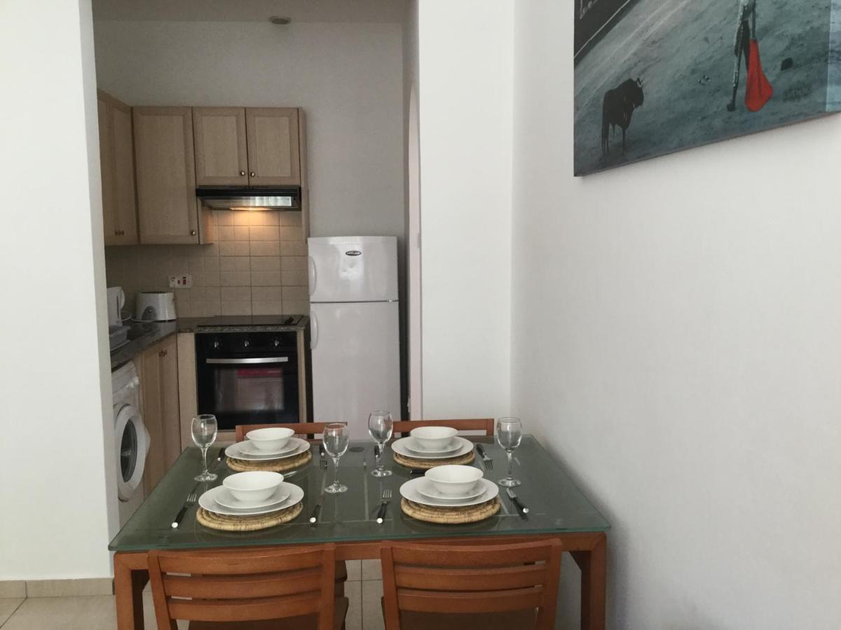 Poolside 2 Bedroom Apt, Riviera, Universal Area
