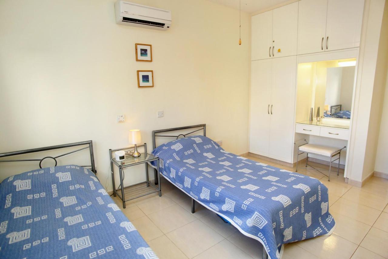 Sirena Lighthouse 1, A Wonderful Sea View With Netflix Apartment Paphos