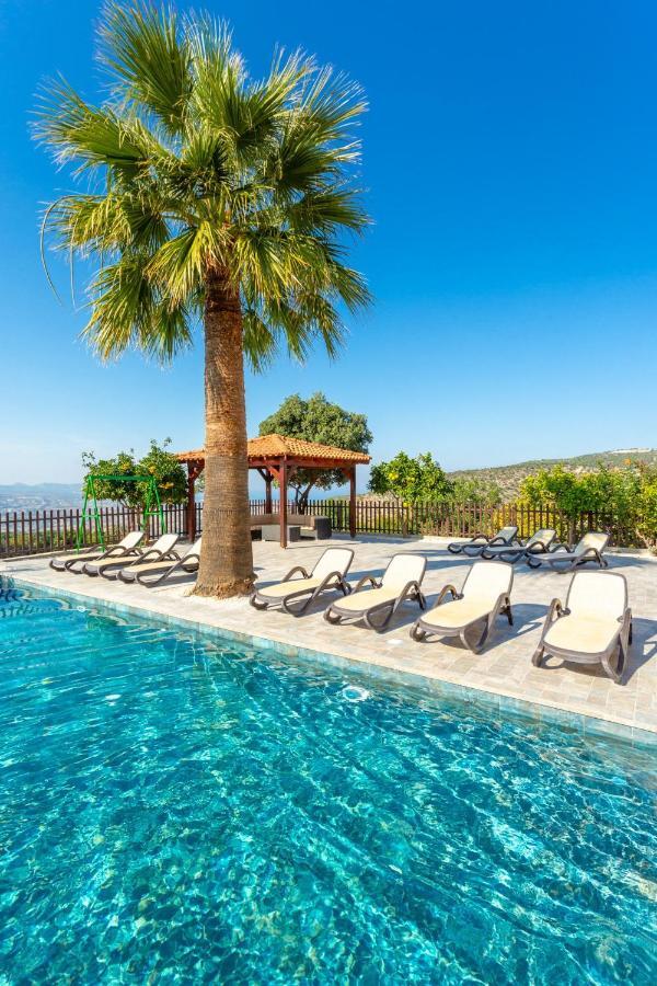 Alexandros Palace *