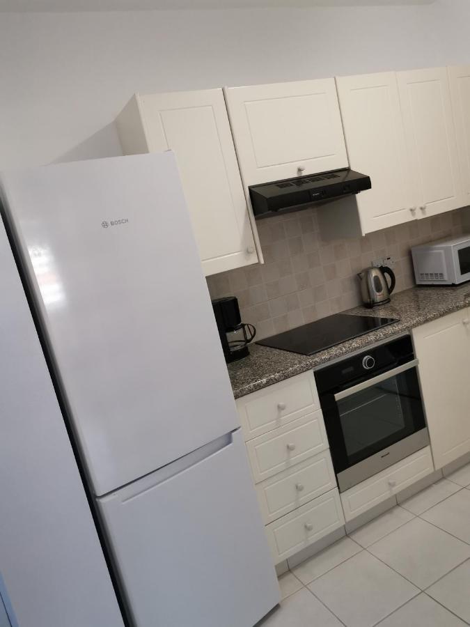 Apartment Iris Village, Near Kings Avenue Mall - By Imh Travel & Tours *