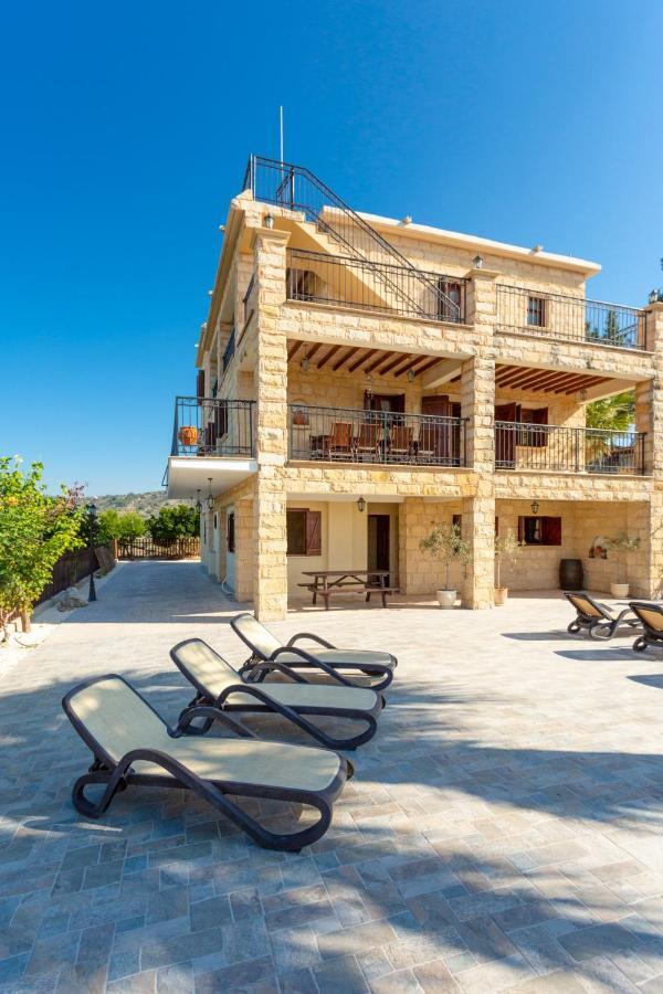 Villa Alexandros Palace Paphos