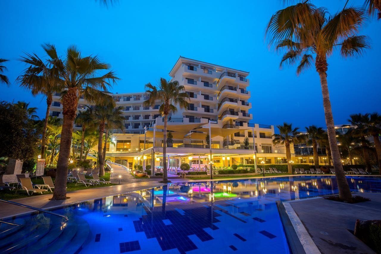 Aquamare & Hotel 4*