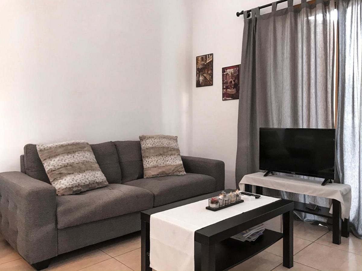 Charalambous Apartment *