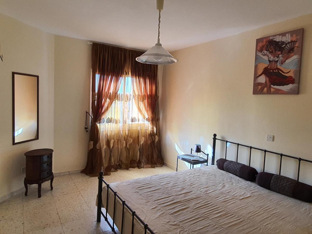 Kings Palace 304 Apartment