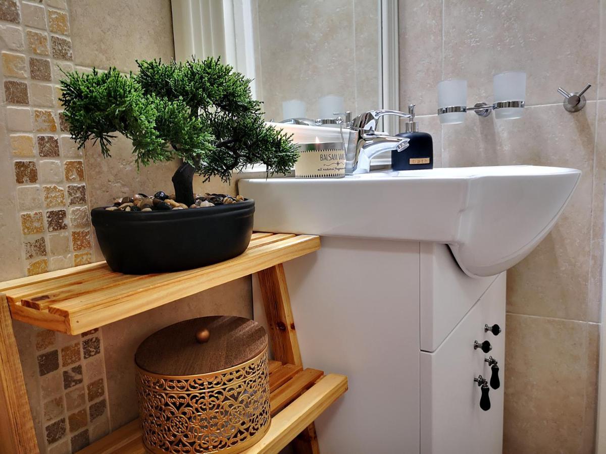 Tedy's Townhouse-margarita Gardens Holiday home *