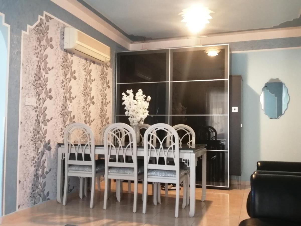 Victoria Holiday Apartment Paphos