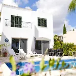 Villa Marshall