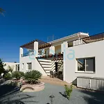 Villa Felicia In Sea Caves