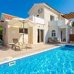 Villa Coral Aura