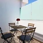 Phaedrus Living: Seaside Luxury Flat Lighthouse 62