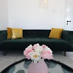 Banlieue 29 - 2 Bedroom Flat In Paphos