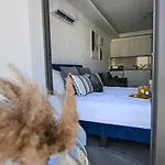 Phaedrus Living: Seaside Luxury Flat Athina 116