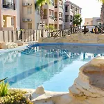 Royal Seacrest Modern Ground Floor Apartment C G 5