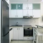 Phaedrus Living: Seaside Luxury Flat Lighthouse 66