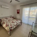 Iris Cottage 2-Bedroom Townhouse