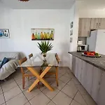 The Best Prime Location Lovely 1 Bedroom Apartment