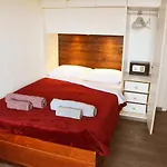 Paul\'S Nest
