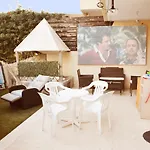 Paul\'S Nest