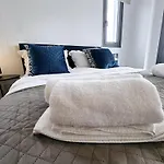 Superior Apartment, Universal Residences