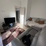 Aggelou Sikelianou Apartment