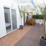 Estea - Melina\'S Tranquil Oasis By The Pool