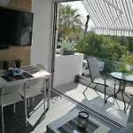 Maya\'S Cozy Studio