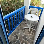 Island Budget Apartments