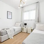 Elite Urban Residence By Nomads