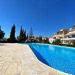 Stay Anthea Gardens - Calm Living