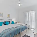 Limnaria Gardens Cozy Apartment