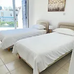 Two Bedroom Marsefino Amazing Townhouse-Apartment