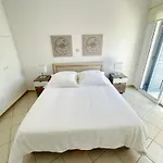 Two Bedroom Marsefino Amazing Townhouse-Apartment