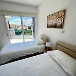 Two Bedroom Marsefino Amazing Townhouse-Apartment