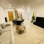 Sea View Penthouse Universal Residences